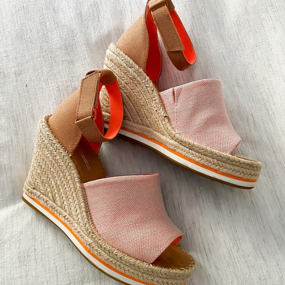 Toms Shoes - TOMS Marisol Espadrille Wedge Orange Size 9